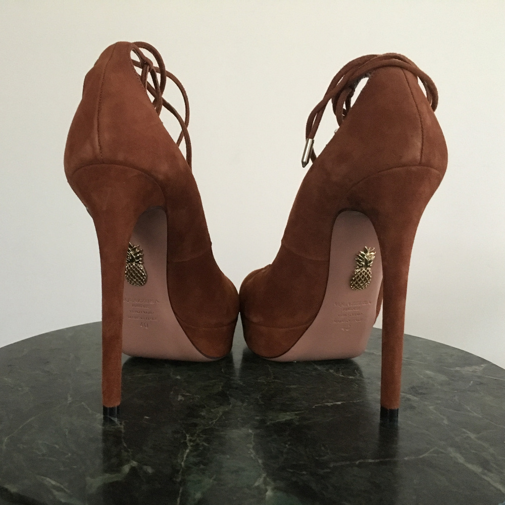 Dancer Plateau Suede Platform Pumps - Picture 5 of 7